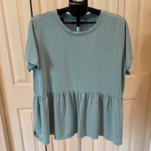 Time and Tru Light sea foam Short Sleeve Peplum Top
